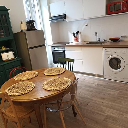 Appartement T2 Renove, Centre-Ville Hendaye, Proche Baie, Sans Ascenseur, Balcon, Calme, Wifi Non Inclus - Fr-1-239-850 المظهر الخارجي الصورة