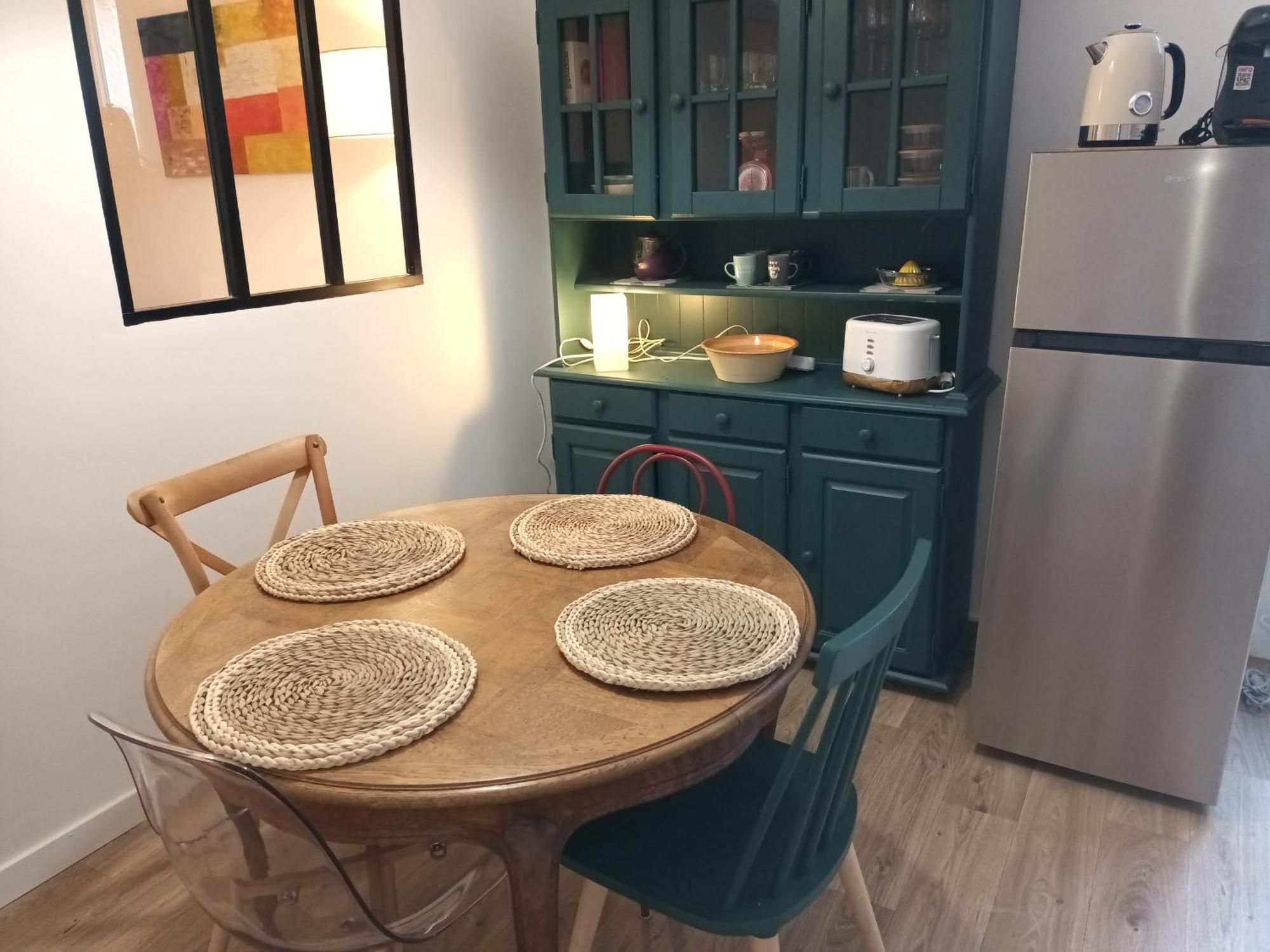 Appartement T2 Renove, Centre-Ville Hendaye, Proche Baie, Sans Ascenseur, Balcon, Calme, Wifi Non Inclus - Fr-1-239-850 المظهر الخارجي الصورة